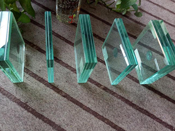 厂家带您了解:中空玻璃的发展历程